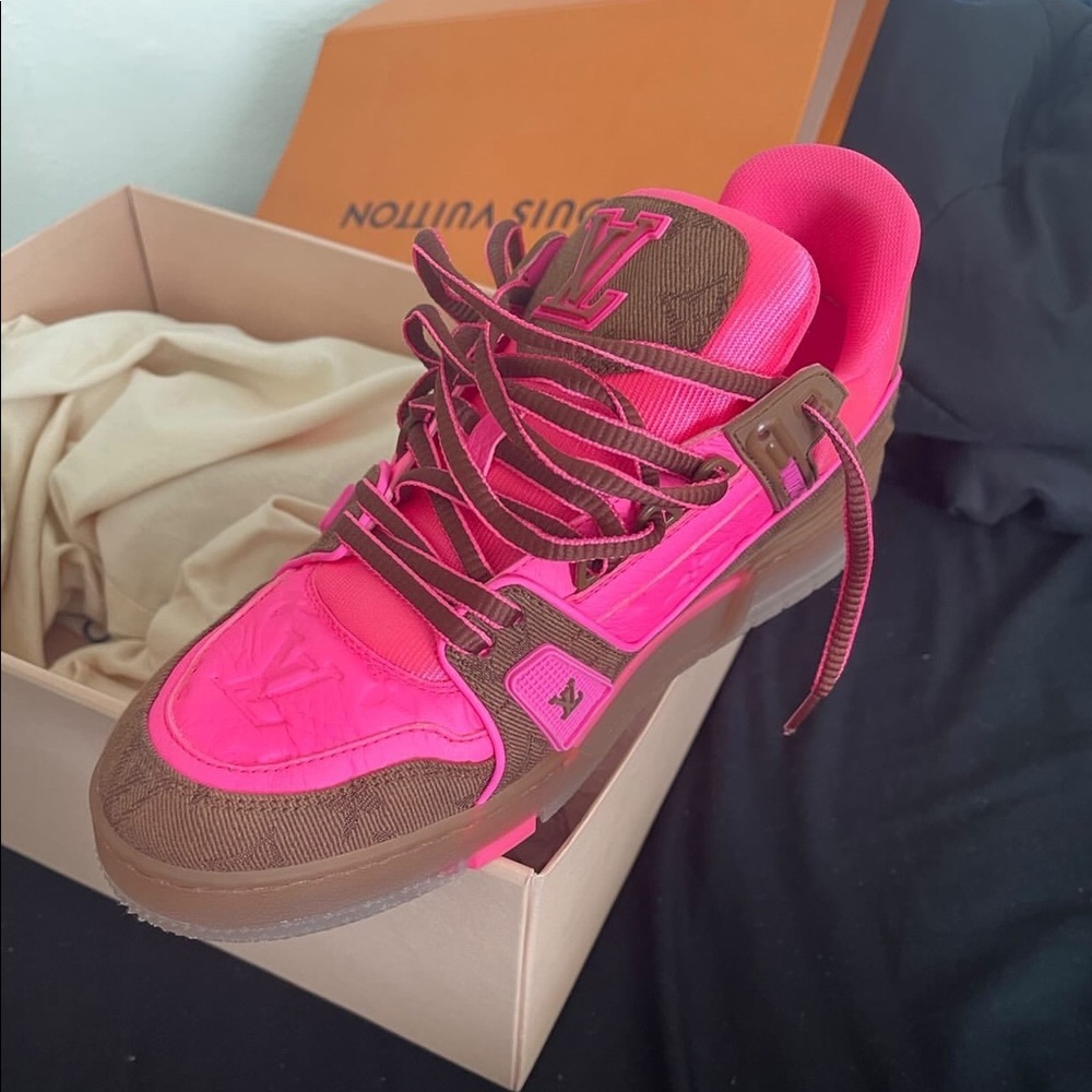 Louis Vuitton LV trainer sneakers - Picture 5 of 6